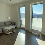 Penthouse Mit Balkon In Zentraler Lage In Apartman *