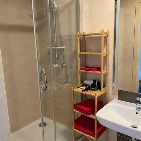 Penthouse Mit Balkon In Zentraler Lage In *