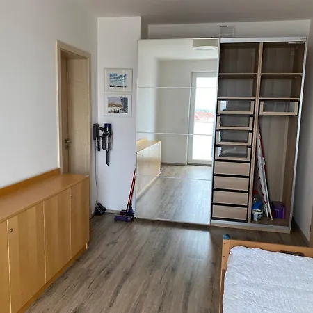 Penthouse Mit Balkon In Zentraler Lage In Apartament Pilzno