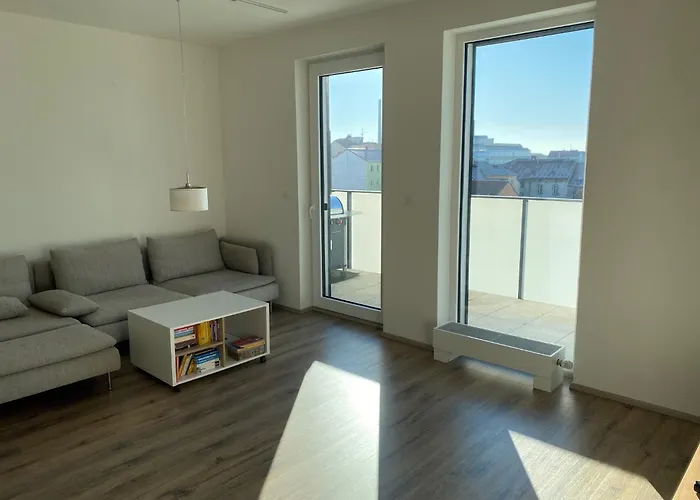 Penthouse Mit Balkon In Zentraler Lage In Apartament *
