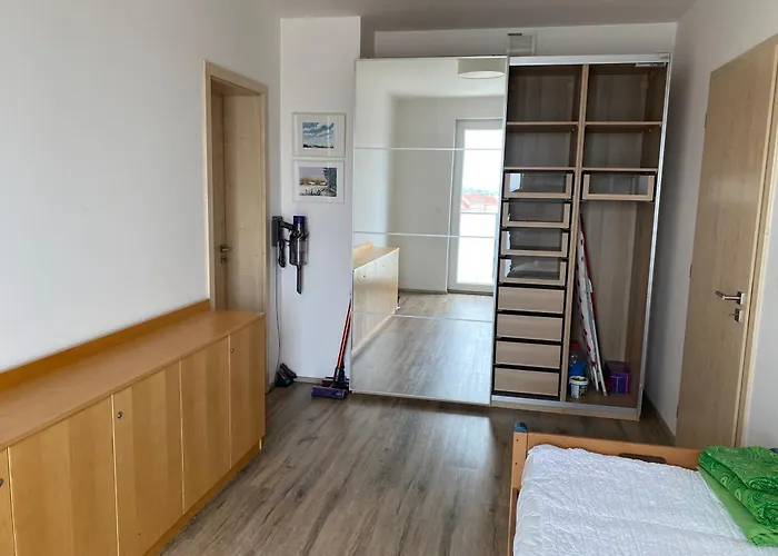 Penthouse Mit Balkon In Zentraler Lage In Apartament Pilzno